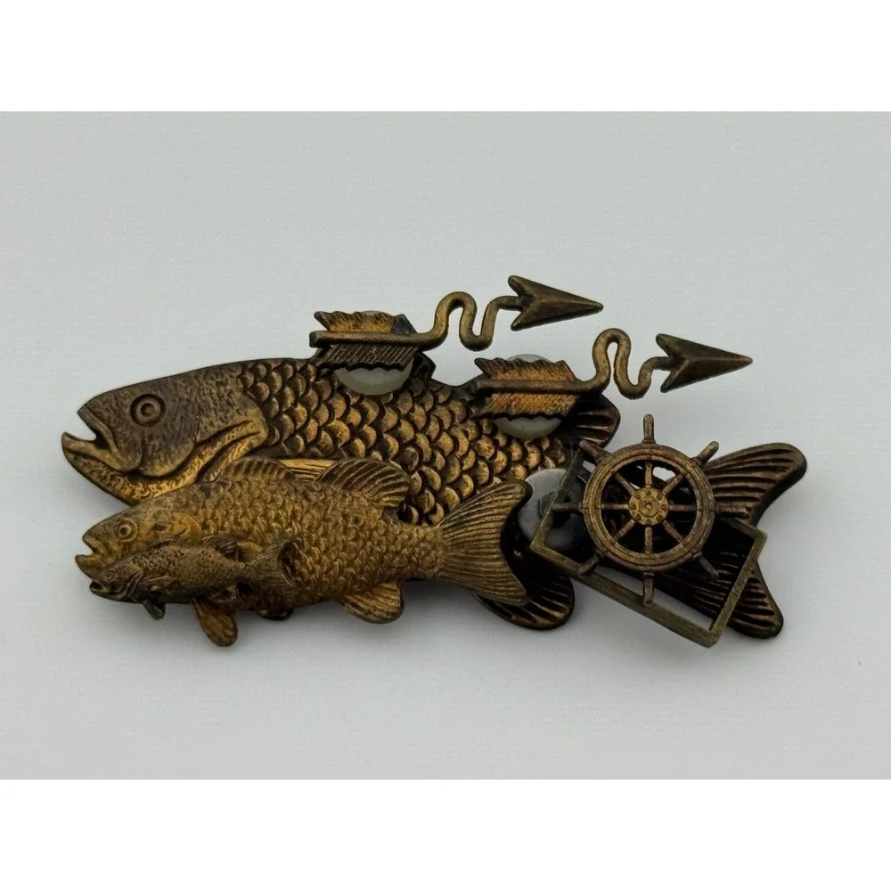 Vintage Modernist Artisan Fish Brooch‎ Pin Unsigned